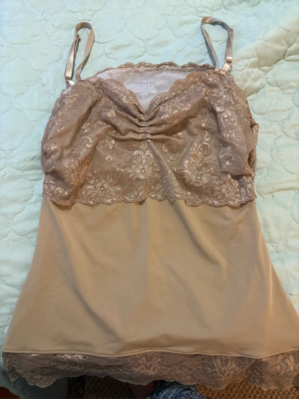Lot of ladies clothes. Tops, pants sx XL